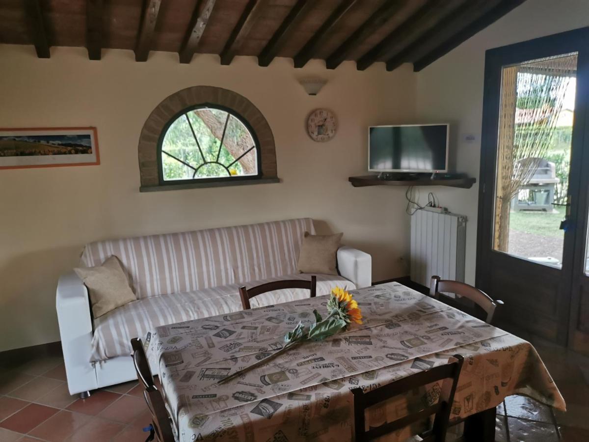 Podere Serena カスタニェート・カルドゥッチ エクステリア 写真