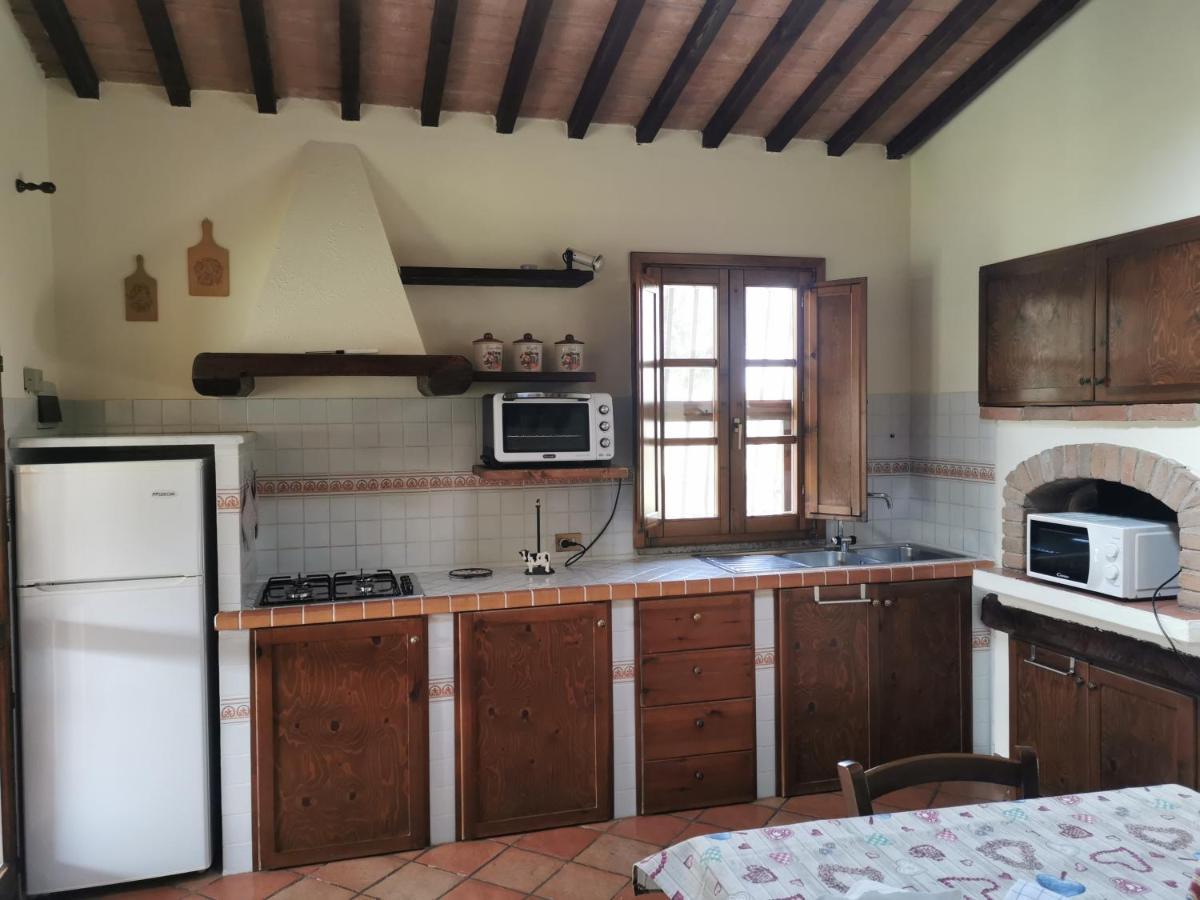 Podere Serena カスタニェート・カルドゥッチ エクステリア 写真